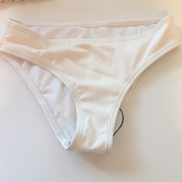 CUTE BIKINI ✨ SOLD‼️ - Picture 4 of 6